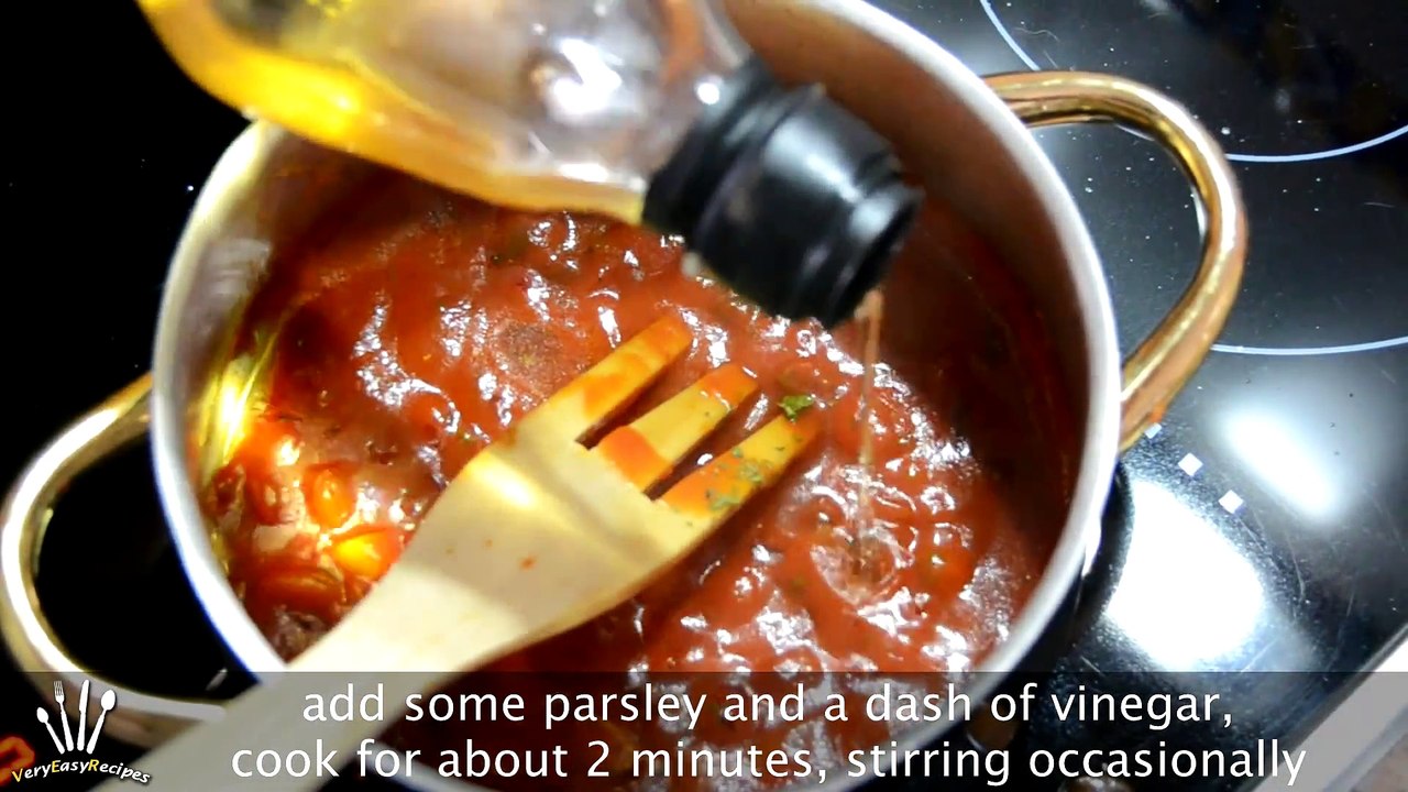 Fried Potatoes in Spicy Tomato Sauce (Patatas Bravas) - Easy Spanish Tapas Recipe