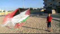 Israeli officials call for snipers to target Gaza's kite flyers