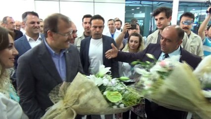 Başbakan Yardımcısı Hakan Çavuşoğlu bayram öncesi hastaları unutmadı