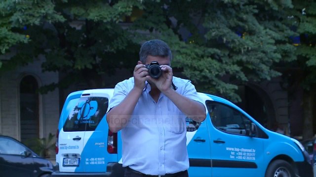 Dëmtohet “Piramida”, kapen hajdutët që hynë për skrap - Top Channel Albania - News - Lajme