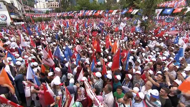 Cumhurbaşkanı Erdoğan: 'Bu muhalefet benim kıraathane lafımdan bir şey anlamadı. Kıraathaneden bunlar kumarhane anlıyor. Kıraathane okuma evi demek'