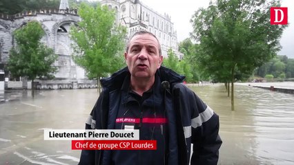 La grotte de Lourdes inondée