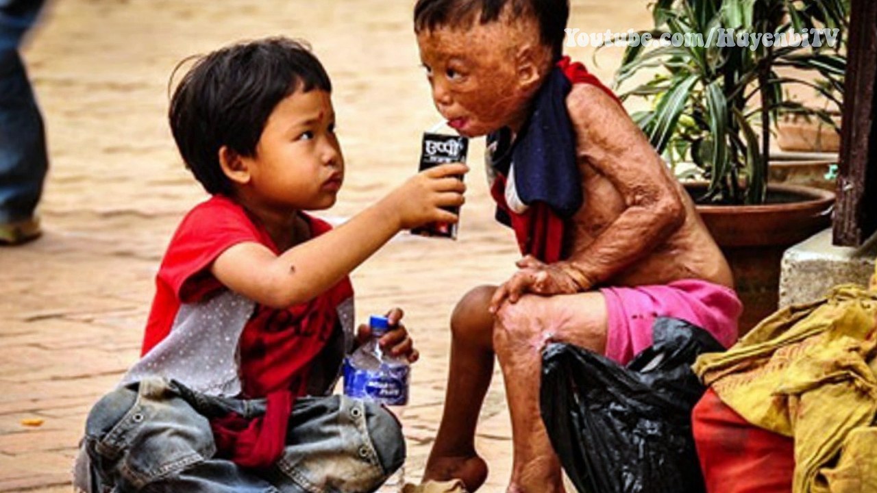 Lúc khó khăn mới biết ai là bạn, khi hoạn nạn mới hiểu bạn là ai…