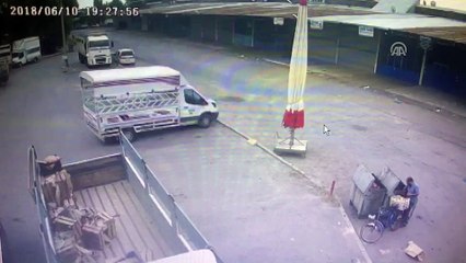Polisin dikkati akü hırsızlarını yakalattı - MERSİN