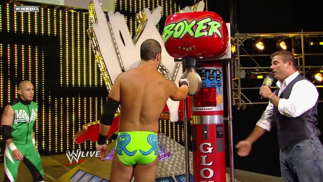 WWE NXT- Alex Riley wins the NXT Rookie Challenge