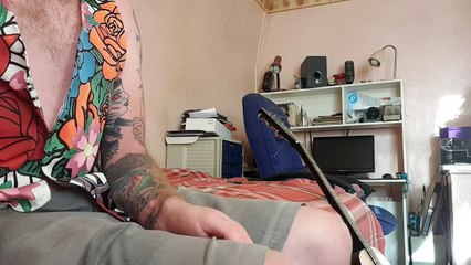 Faire de la musique techno avec un rasoir