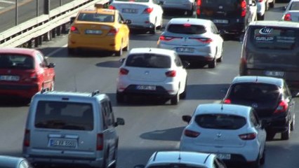 İstanbul'da bayram trafiği başladı