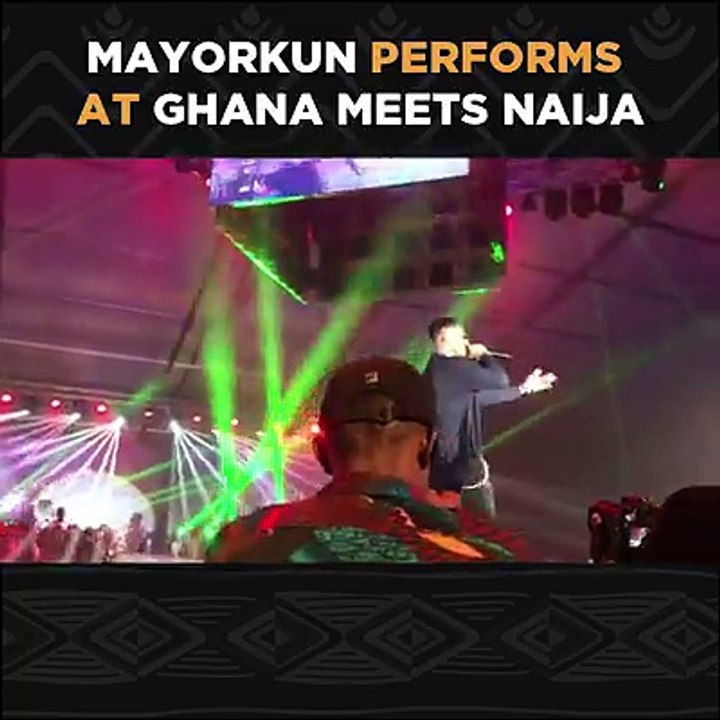 Mayorkun perfoms with Kidi at 2018 Ghana meets Naija concert 