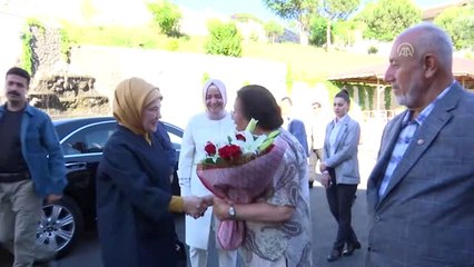 Emine Erdoğan'dan Huzurevi Ziyareti (1)