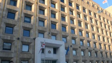 Gürcistan Başbakanı Kvirikaşvili İstifa Etti