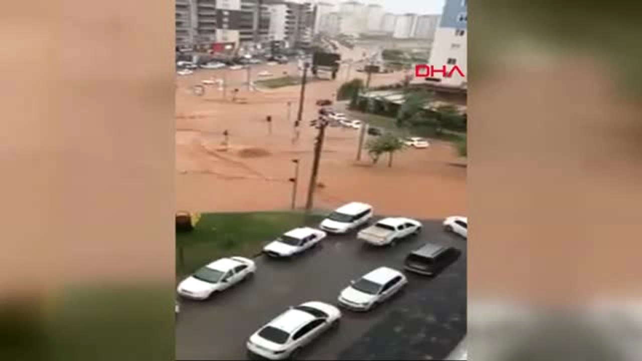 Kahramanmaraş Kahramanmaraş'ta Sel Araçlı Sürükledi, Evleri Su Bastı - 2