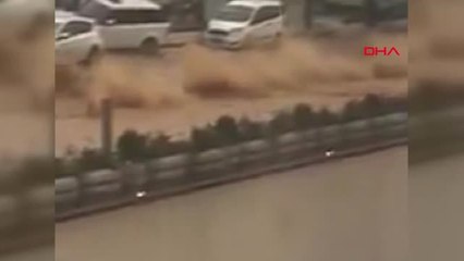 Kahramanmaraş'ta Sel Araçları Sürükledi, Evleri Su Bastı - 3