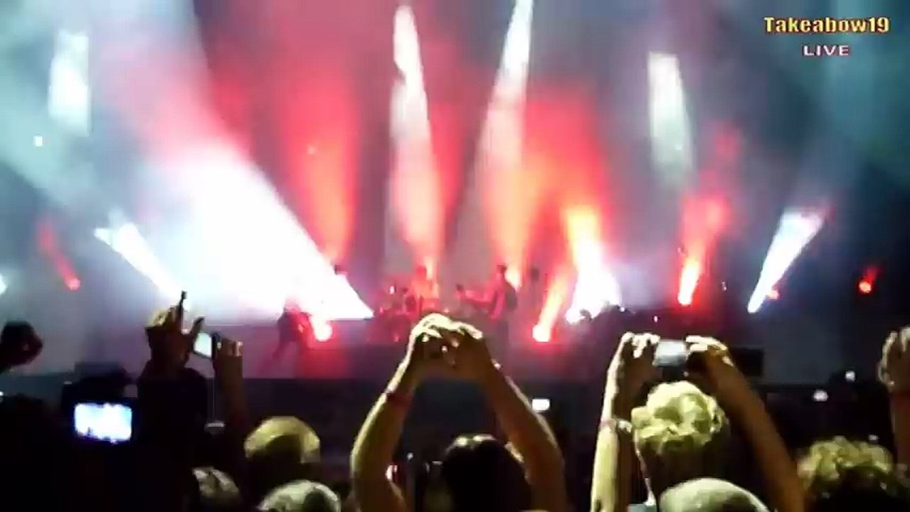 Muse - Unsustainable, London O2 Arena, 10/27/2012