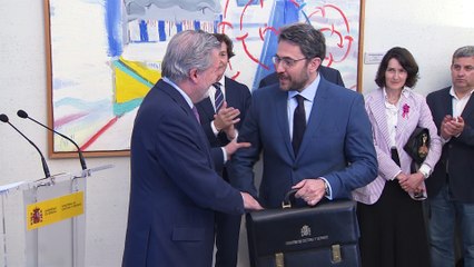 Los famosos se vuelcan con la despedida de Màxim Huerta