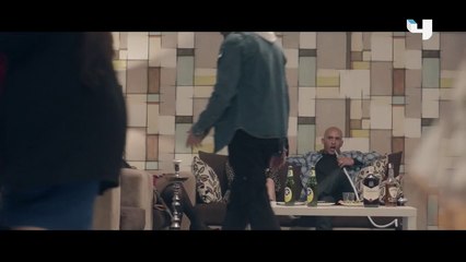 فوق السحاب - الشرطة تلقي القبض على عزت في الشقة التي يديرها في الأعمال المشبوهة