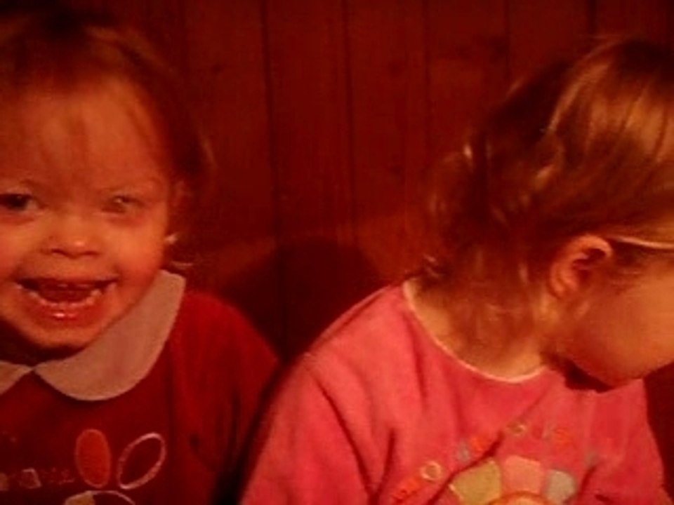 "Petit papa Noël" version Chloé et Léna