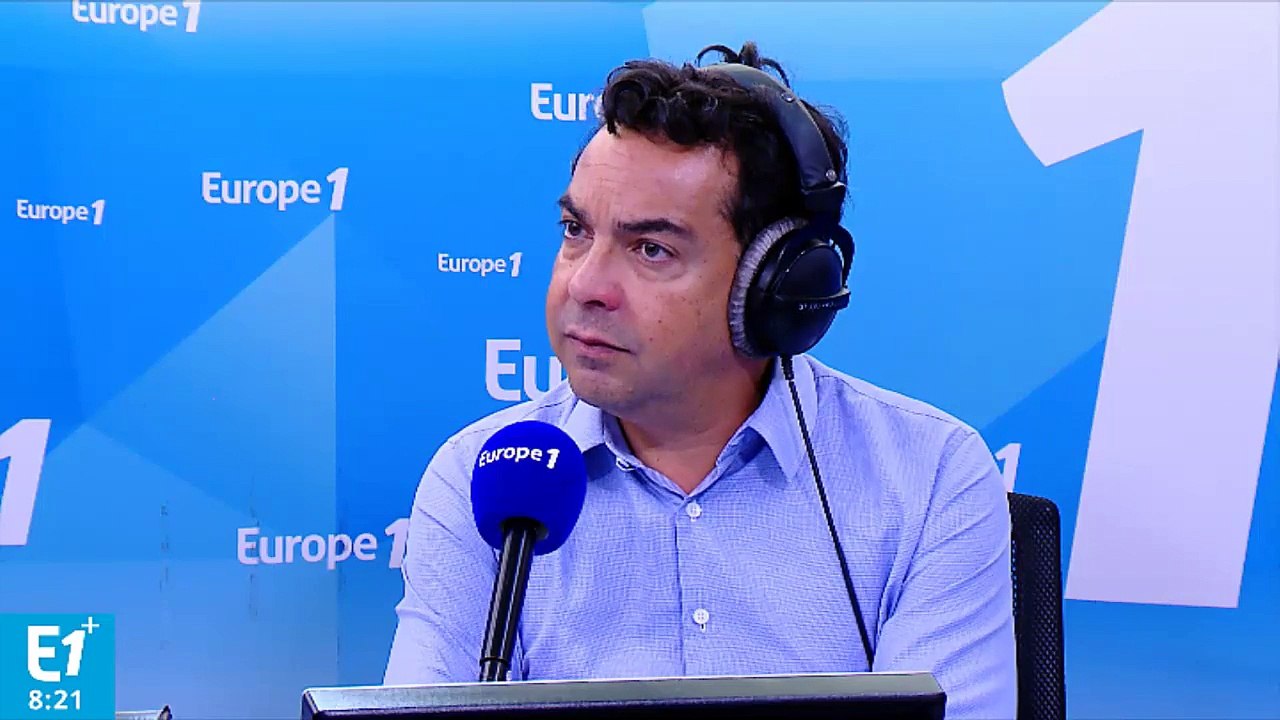 "Pognon de dingue" : "La forme, convenons-en, était grossière à tous points de vue", estime François Hollande