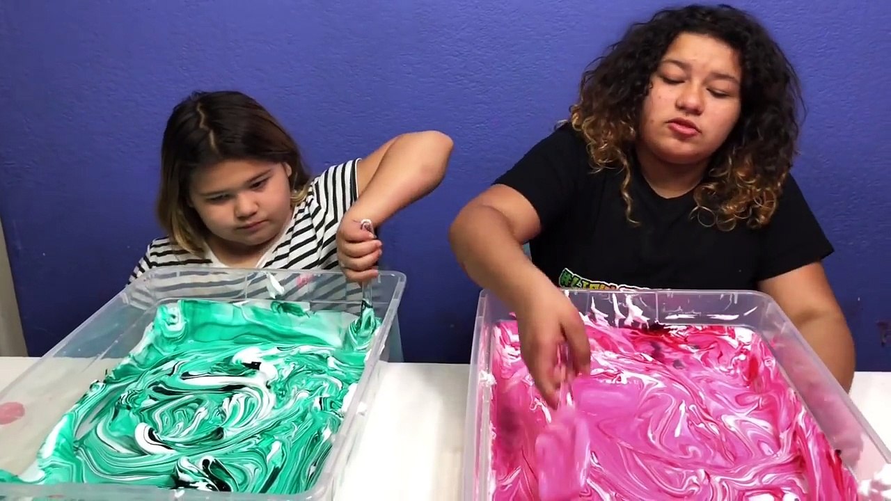 1 GALLON OF ELMER’S FLUFFY GLUE ALL VS 1 GALLON OF NEW FLUFFY AMAZON BASICS SCHOOL GLUE