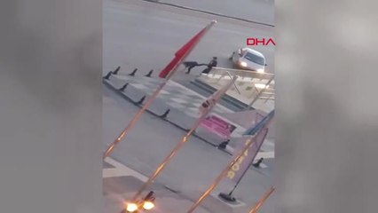 Kaza Sonrası Konuşmaya Gelen Sürücüye Saldırdı, Dayak Yedi