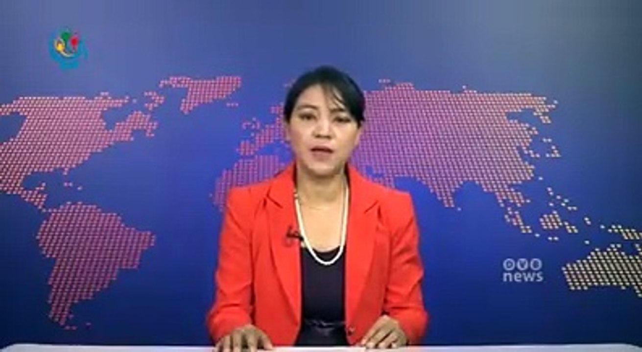 အေမရိကန္-ေျမာက္ကိုရီးယား သမိုင္းဝင္ထိပ္သီးေဆြးေႏြးပြဲ မစခင္မွာ ႏွစ္ဘက္ေခါင္းေဆာင္ေတြဟာ တစ္ဥိးနဲ႔တစ္ဦး လက္ဆြဲႏႈတ္ ဆက္ခဲ့ၾကၿပီး၊ သတိၾကီးစြာထားတဲ့အျပဳံးကိုယ္စီနဲ႔