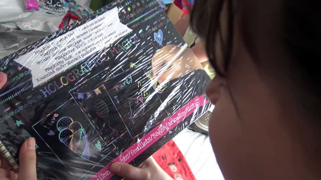 ANNIVERSAIRE • VISITE SURPRISE à une fan pour son anniv ! Happy birthday Chloé ! - Studio Bubble Tea