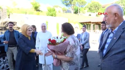 Emine Erdoğan'dan Huzur Evi Ziyareti