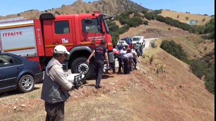 Download Video: Manisa Salihli'de Trafik Kazası! Otomobil Uçuruma Yuvarlandı-İha