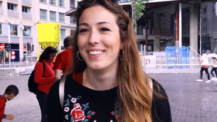 La réaction des gens quand on leur dit qu'ils sont beaux (Bruxelles)