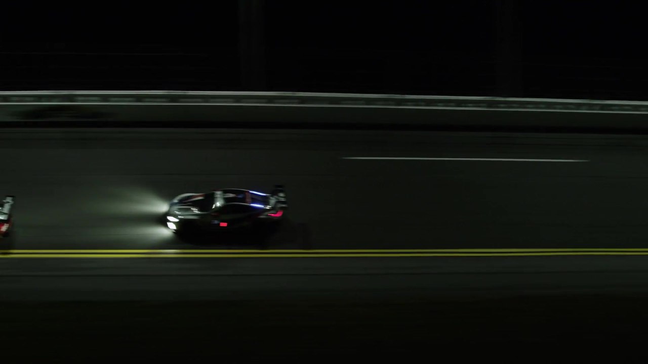 Driving by night - The BMW M8 GTE is getting ready for Le Mans