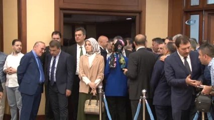 İbb Başkanı Mevlüt Uysal, Mesai Arkadaşlarıyla Bayramlaştı