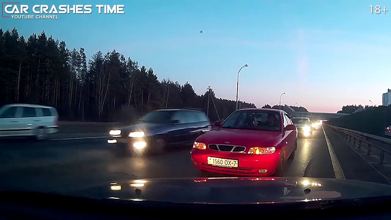 02.Dash Cam Compilation - Hello winter - Episode #102 HD