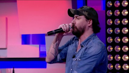 Kastro Zizo, këndon "Eja me ne", live, në Top Show Mag!