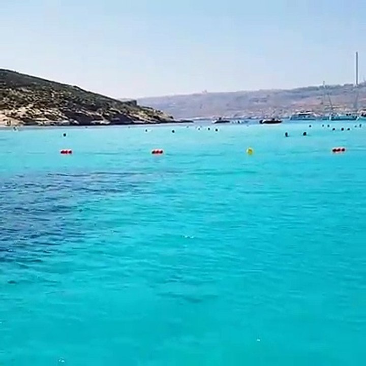 Get ready to sizzle! We're set for the hottest weekend of the year so far with temperatures feeling as warm as 34°C across Malta and Gozo  instagram.com/oh