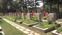 Bayram Arifesinde Şehitlik Ziyareti - Eskişehir