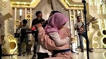 Seketika Bocah Ini Berhenti Menangis Setelah Dipeluk Nissa Sabyan..