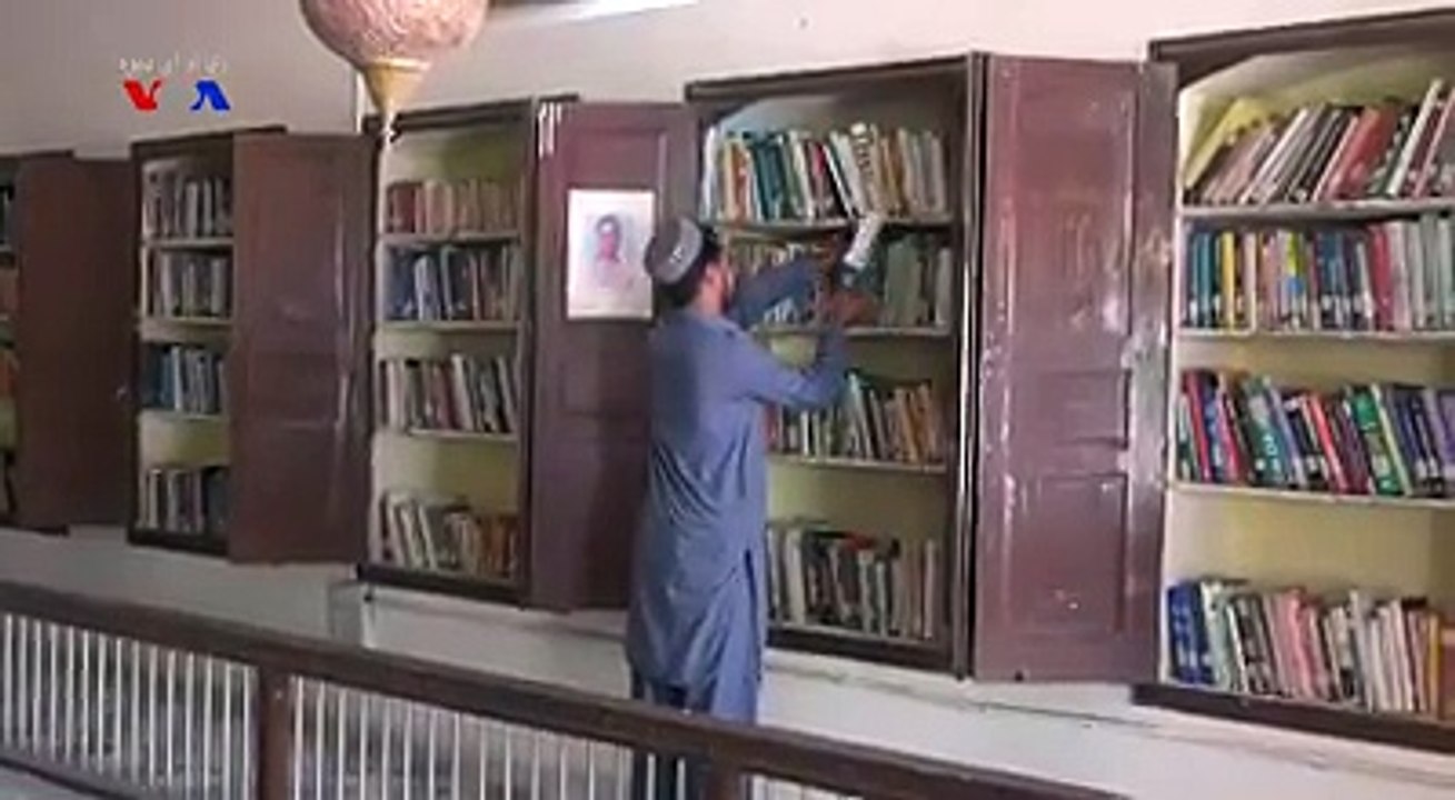 د وي او ای ډیوه خبریال احسان محمد خان په دې وډیو رپورټ کې په مانسهره کې د سک مذهب د یوې تاریخي عبادتخانې یا گوردوارې په اړه معلومات وړاندې کوي چې اوس پکې عوامي