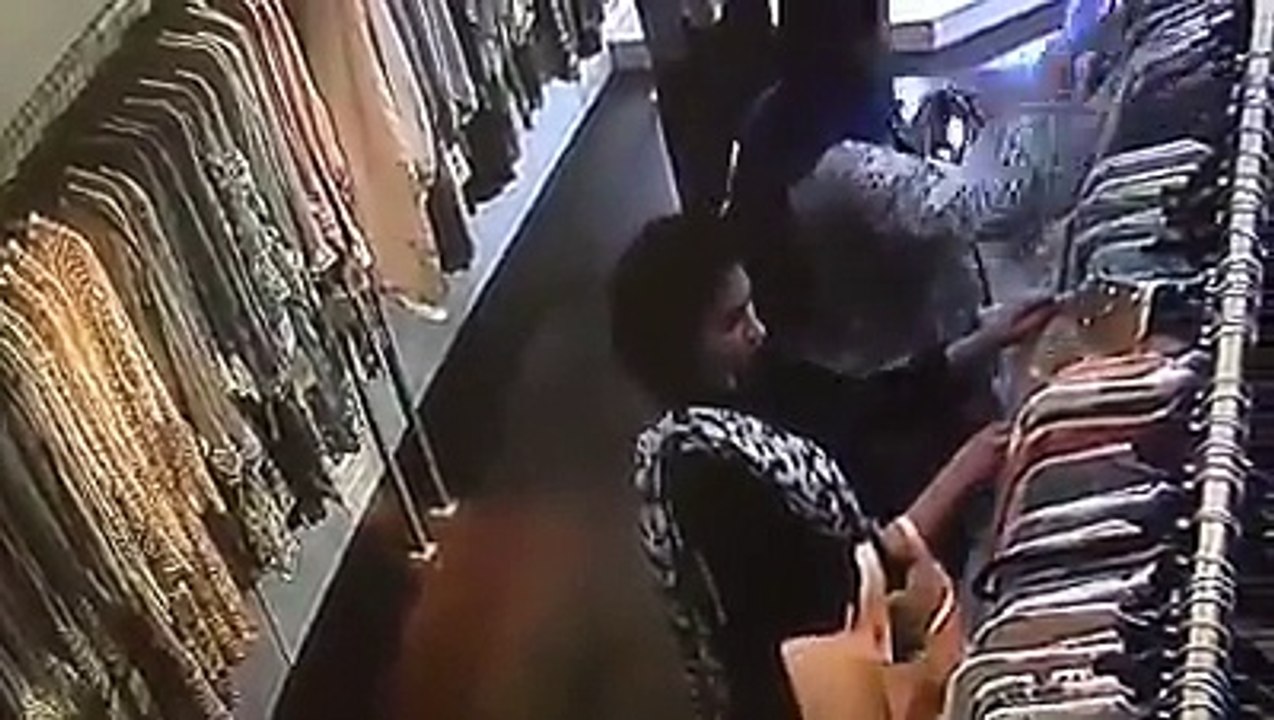 Eye Opener Clip for All Shopkeepers