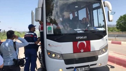 Jandarmadan Şeker İkramlı Bayram Denetimi