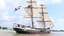 Tall-ship gathering for 20th wine festival in Bordeaux