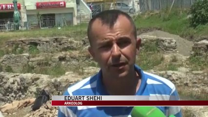 Durrës, arkeologet gjejnë bizhuteri dhe objekte qeramike të braktisura - News, Lajme - Vizion Plus