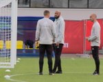 Martinez oversees Belgium training