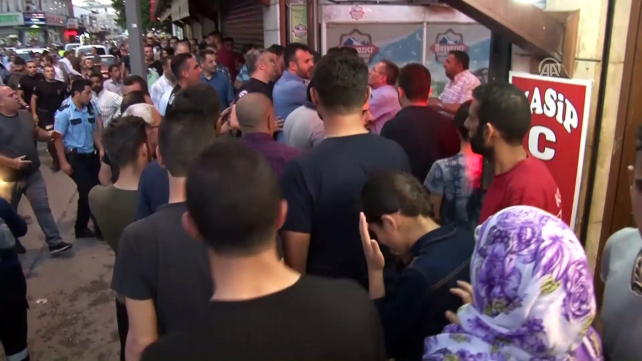 Konya'da zabıta seyyar satıcı kavgası: 2 yaralı