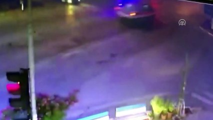 Ambulans ile otomobil çarpıştı: 5 yaralı - HATAY