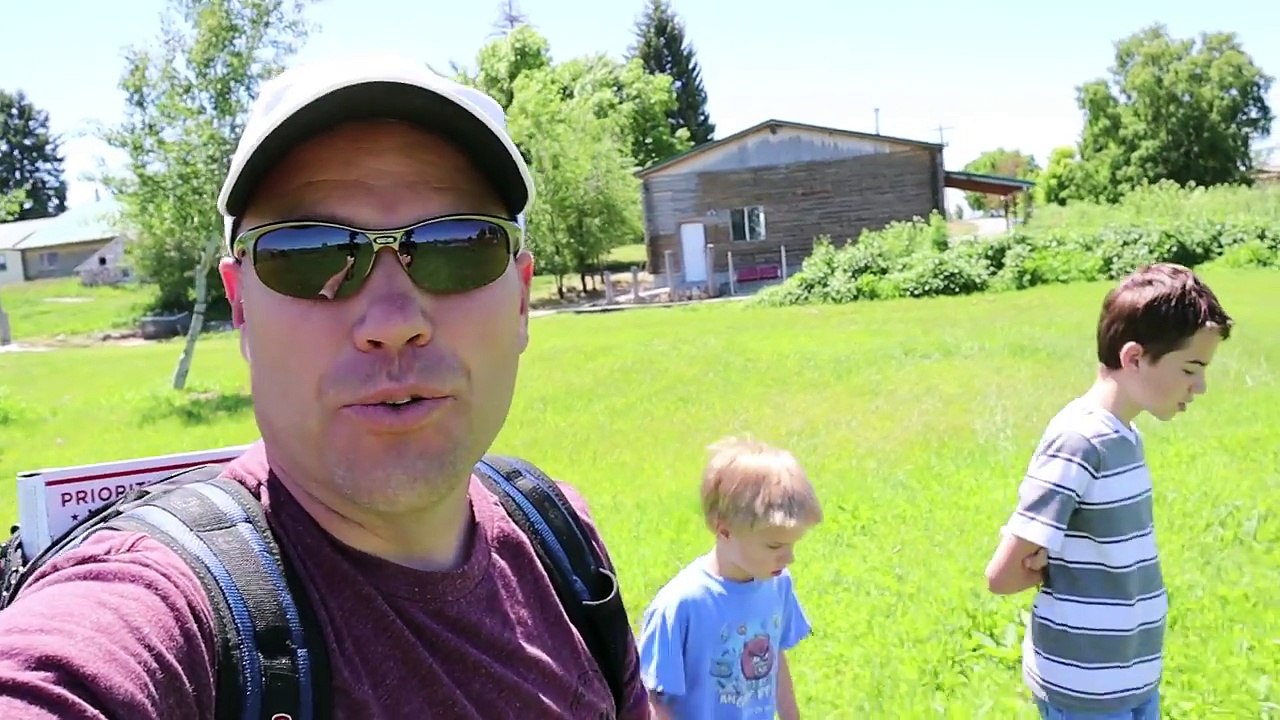 Searching For The Lake Monster / That YouTub3 Family