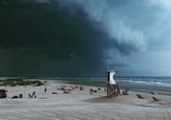 North Carolina Beachgoers Scatter as Dark Thunderstorm Rolls In