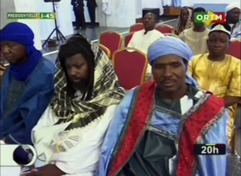 ORTM/Présentation des voeux de plusieurs personnes dont les chefs religieux chrétiens au chef de l’Etat