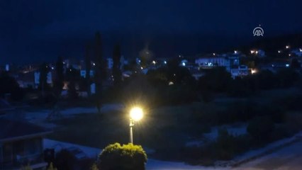 Domaniç'te Geceyi Yıldırım ve Şimşekler Aydınlattı