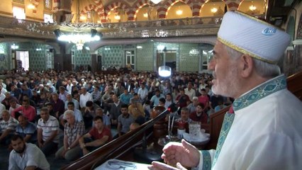 Elazığ’da bayram namazında camiler doldu