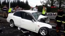 Kahramanmaraş İki Otomobil Kafa Kafaya Çarpıştı 1 Ölü, 6 Yaralı