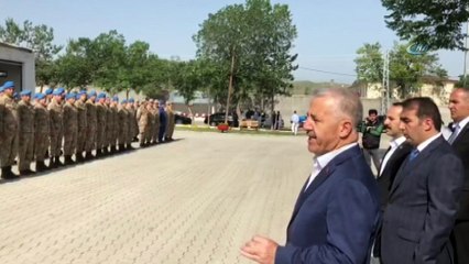 Bakan Arslan’dan asker ailesine bayram sürprizi